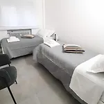 Akita 3*