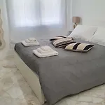 Akita بيت ضيافة