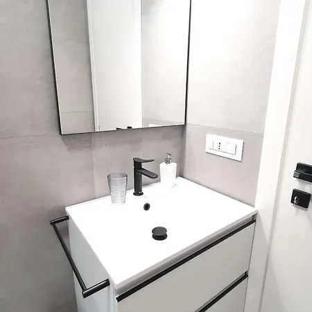 Akita Guest house Bari