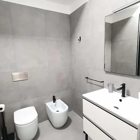 Akita Guest house Bari
